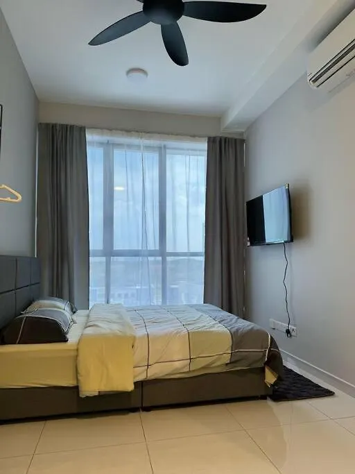 Cozy Sky Trees Bukit Indah Netflix And Amenities B06 Διαμέρισμα Τζόχορ Μπάχρου
