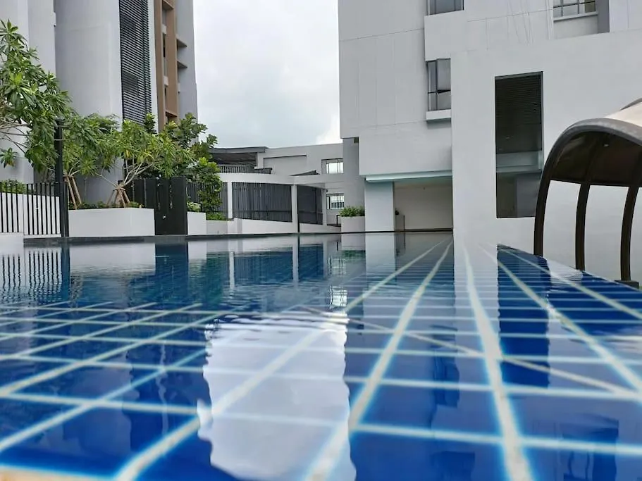 Cozy Sky Trees Bukit Indah Netflix And Amenities B06 Διαμέρισμα Τζόχορ Μπάχρου